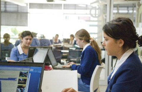 Monte Sant' Angelo Mercy College - Education Perth 2