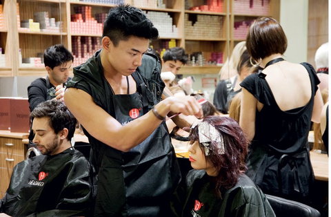 Heading Out Hairdressing Academy - Education Perth 1