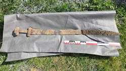 Ancient Viking sword discovered 'sticking up out of the ground' after 1,300 years Education Perth